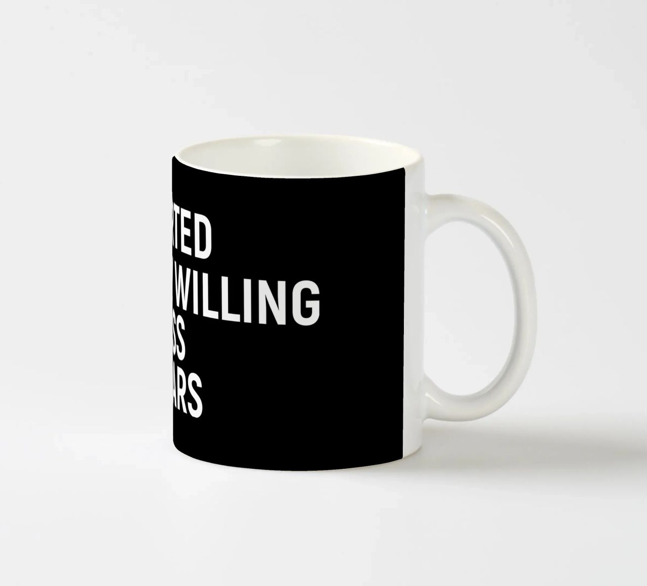 Introverted but very willing to discuss motor cars tazza in ceramica da happieeagle