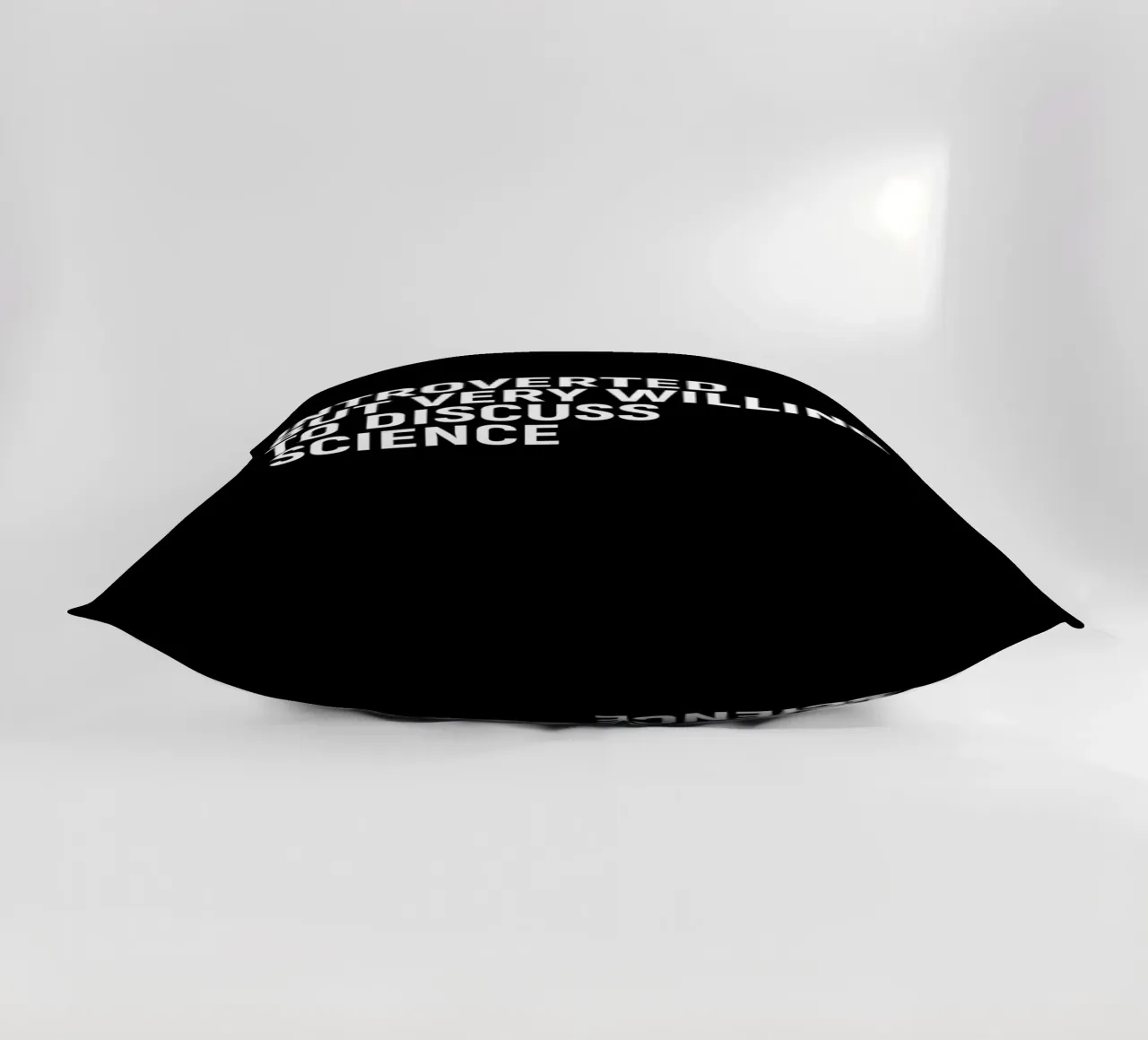 Introverted but very willing to discuss science coussin de happieeagle