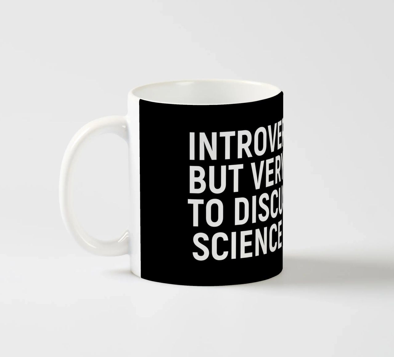 Introverted but very willing to discuss science tazza in ceramica da happieeagle