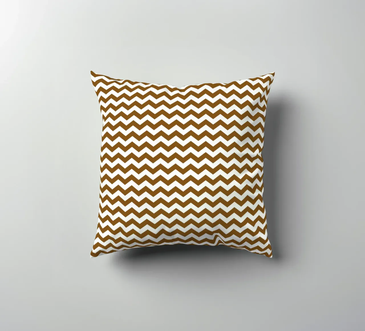 Minimal Chic Basic Standard Chevron | Weiß und Dunkelbraun Kissen von Beauty in Simplicity