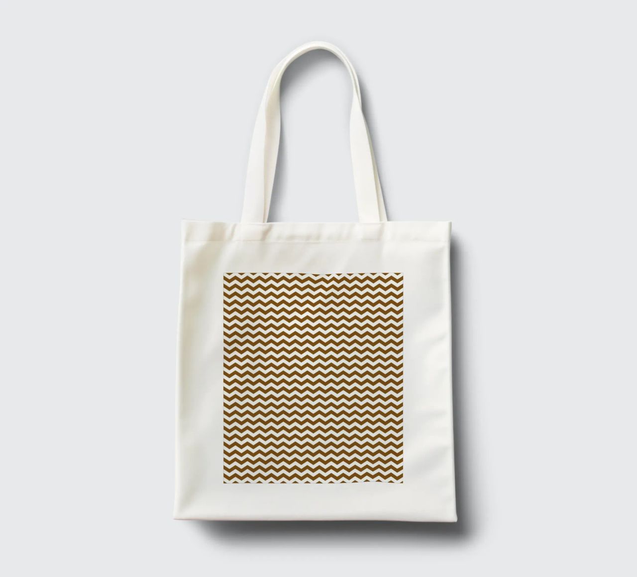 Minimal Chic Basic Standard Chevron | Weiß und Dunkelbraun Jutebeutel von Beauty in Simplicity