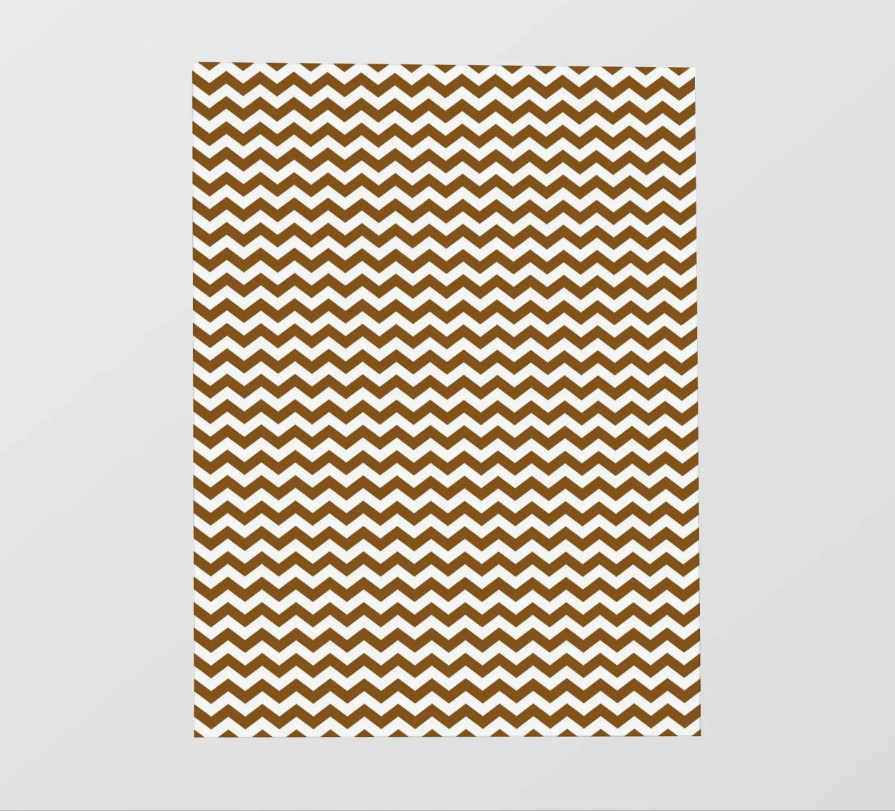 Minimal Chic Basic Standard Chevron | Bianco e marrone scuro pellicola backlit da Beauty in Simplicity