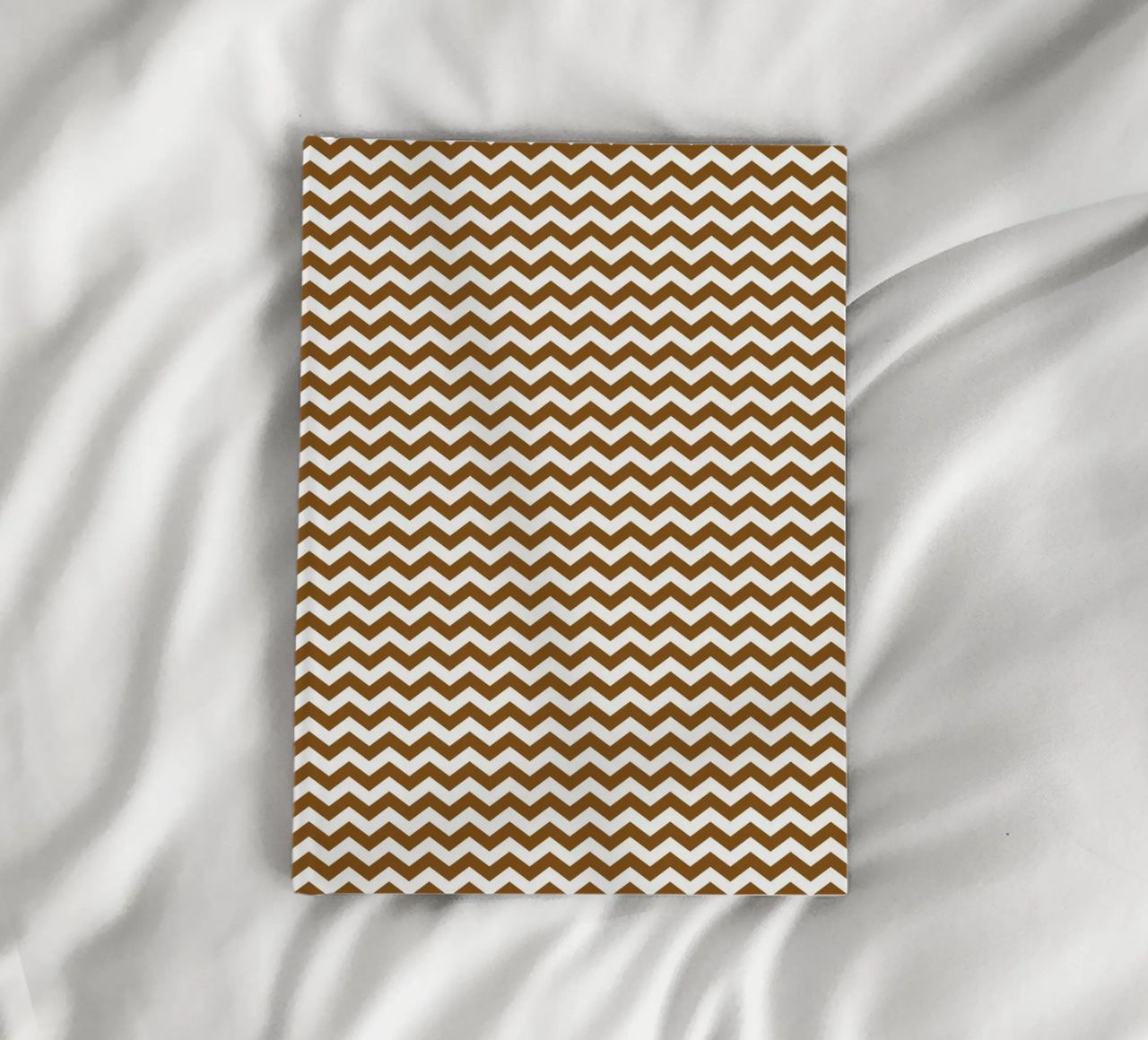 Minimal Chic Basic Standard Chevron | Weiß und Dunkelbraun Notizbuch von Beauty in Simplicity