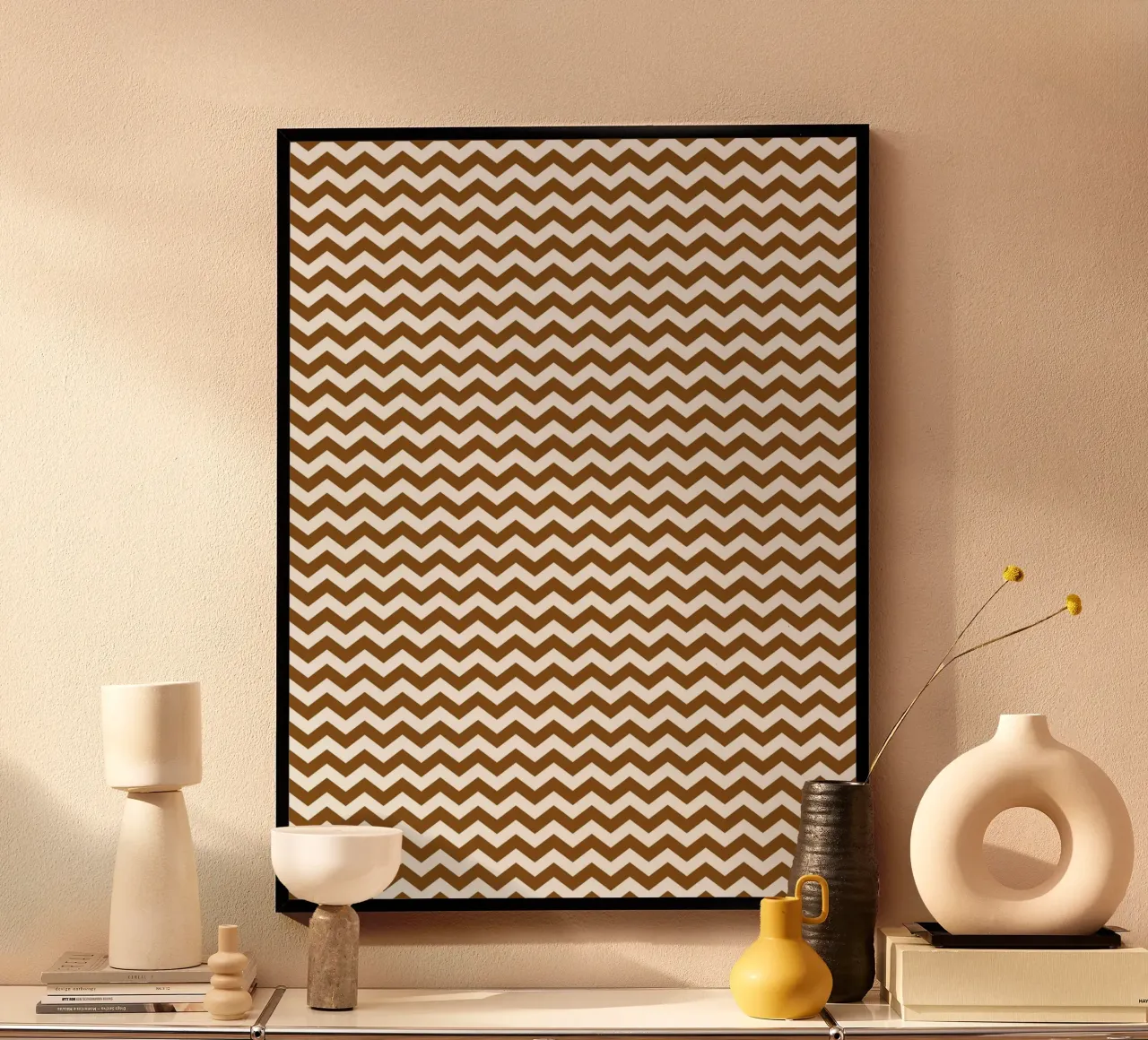 Minimal Chic Basic Standard Chevron | Bianco e marrone scuro poster con telaio in alluminio da Beauty in Simplicity