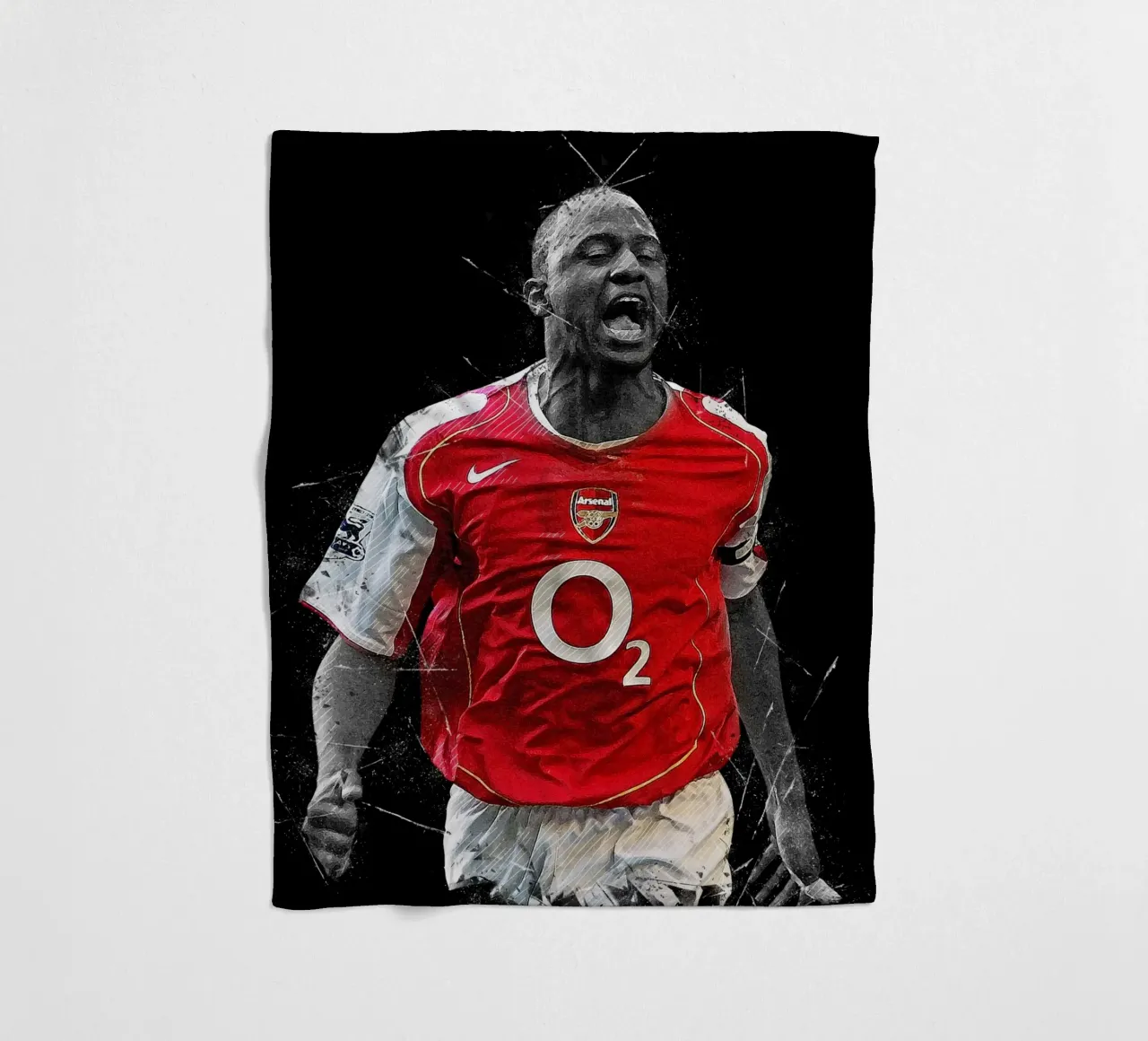 Patrick Vieira coperta in pile da tenten