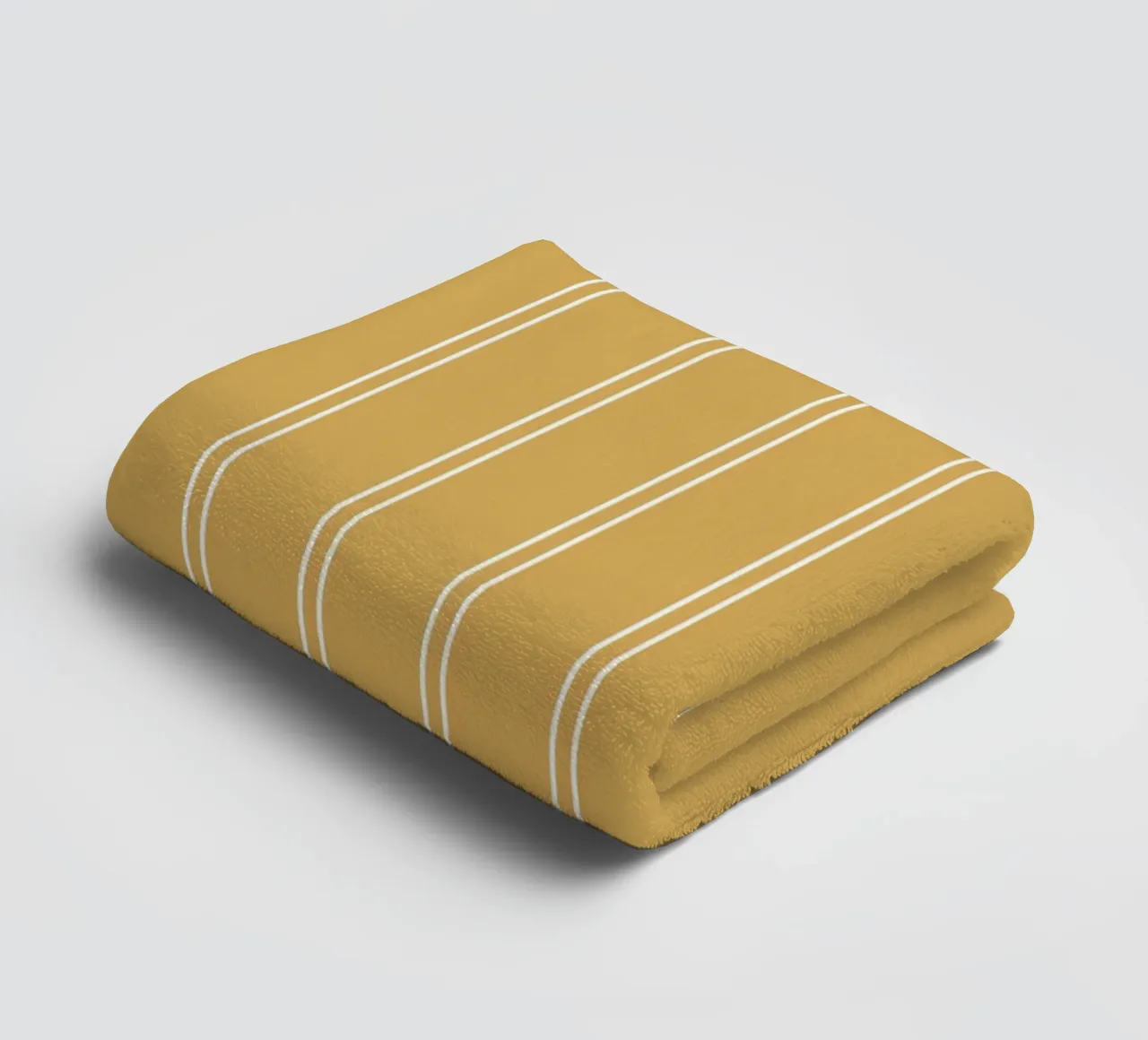 Minimal Basic Klassieke Krijtstreep | Wit op Mosterdgeel badhanddoek van Beauty in Simplicity