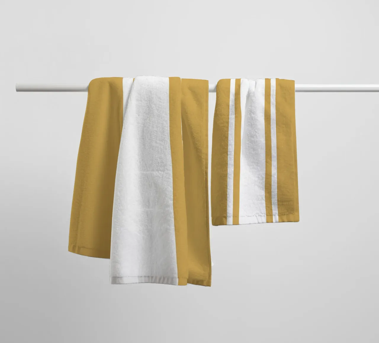 Basis Scandi Centered Stripes 1 | Wit op Mosterdgeel badhanddoek van Beauty in Simplicity