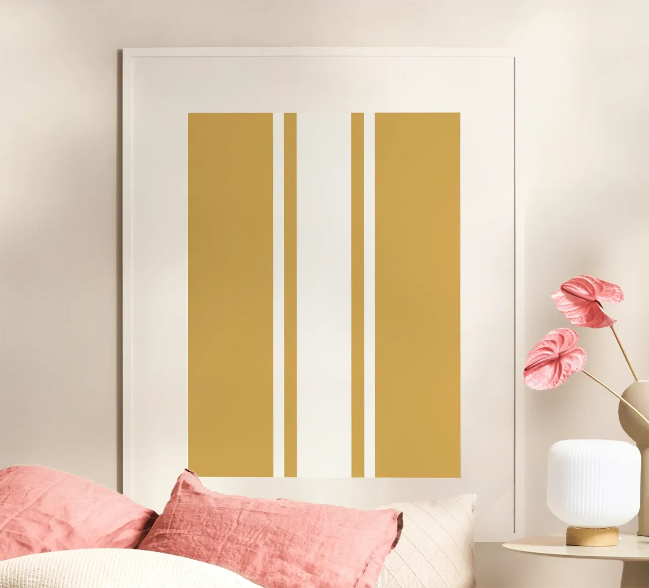 Basic Scandi Centered Stripes 1 | Blanc sur jaune moutarde poster avec cadre en plastique de Beauty in Simplicity
