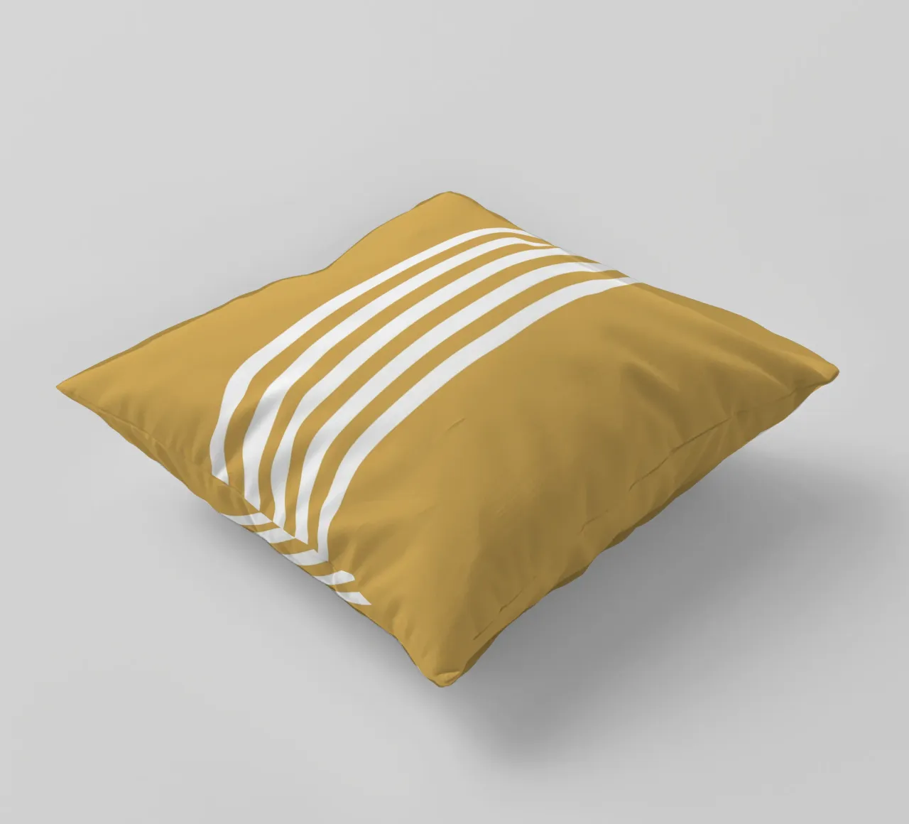 Strisce centrate Basic Scandi 2 | Bianco su giallo senape cuscino da Beauty in Simplicity
