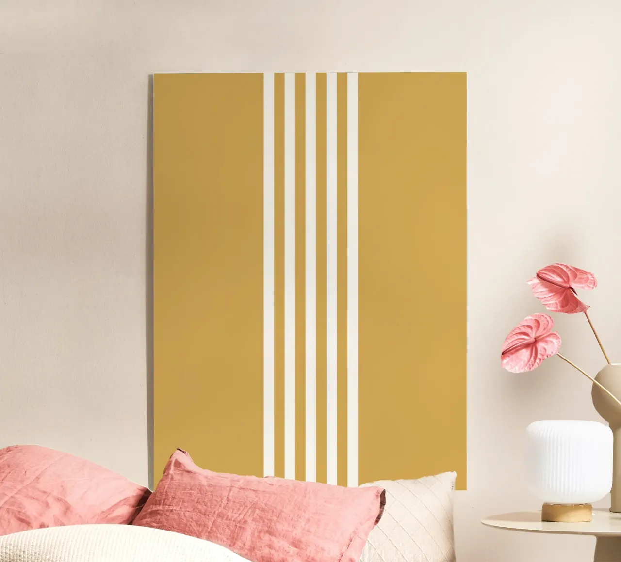 Basic Scandi Centered Stripes 2 | Blanc sur jaune moutarde plexiglas de Beauty in Simplicity