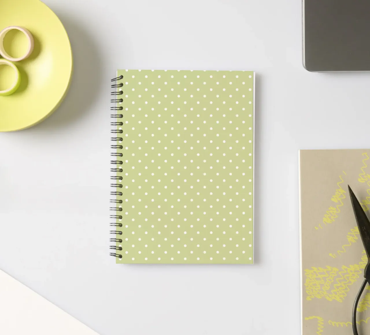 Minimal Chic Basic Klassisch Polka Dots | Weiß auf Apfelgrün Ringbuch von Beauty in Simplicity