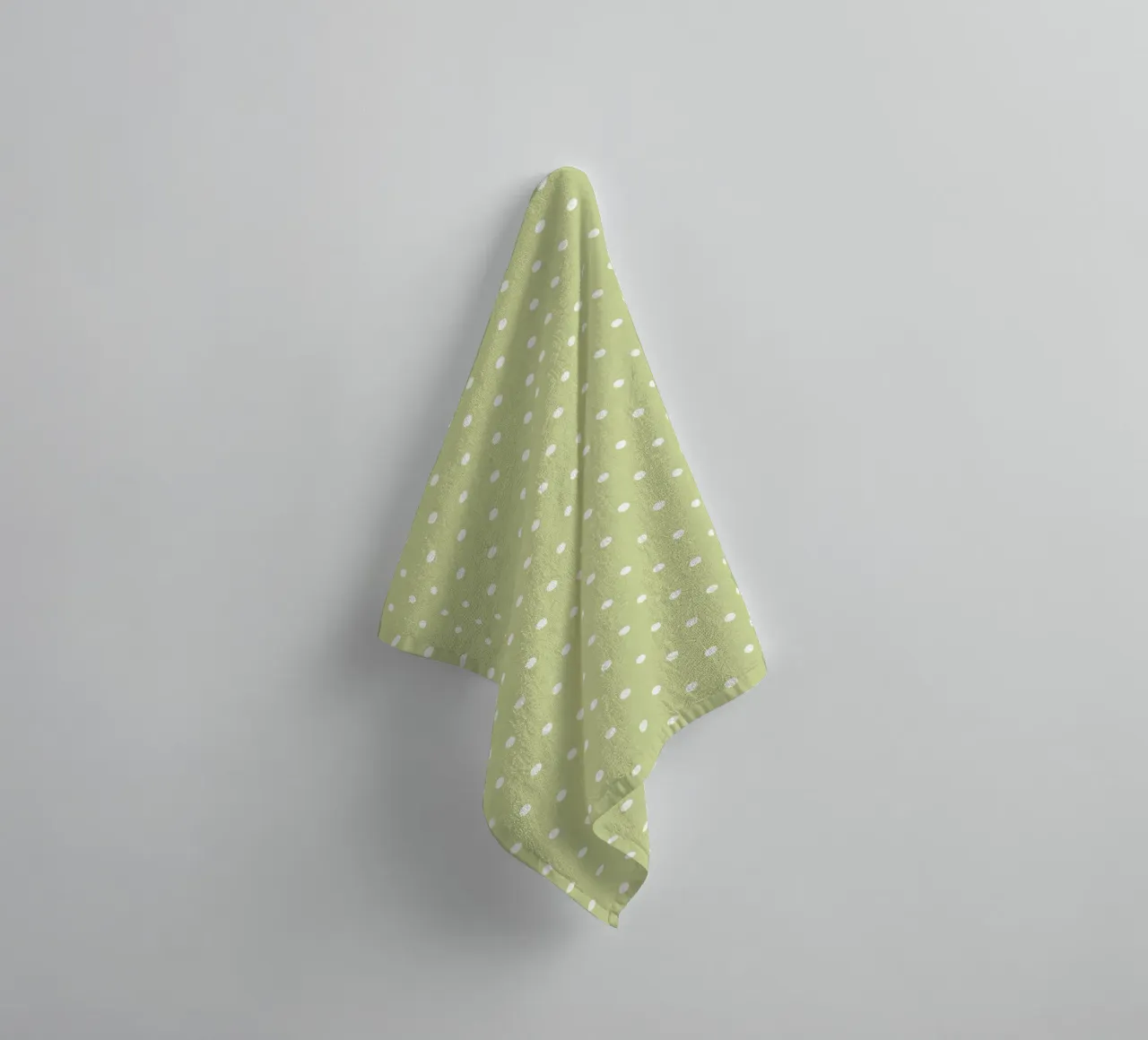 Minimal Chic Basic Klassisch Polka Dots | Weiß auf Apfelgrün Handtuch von Beauty in Simplicity