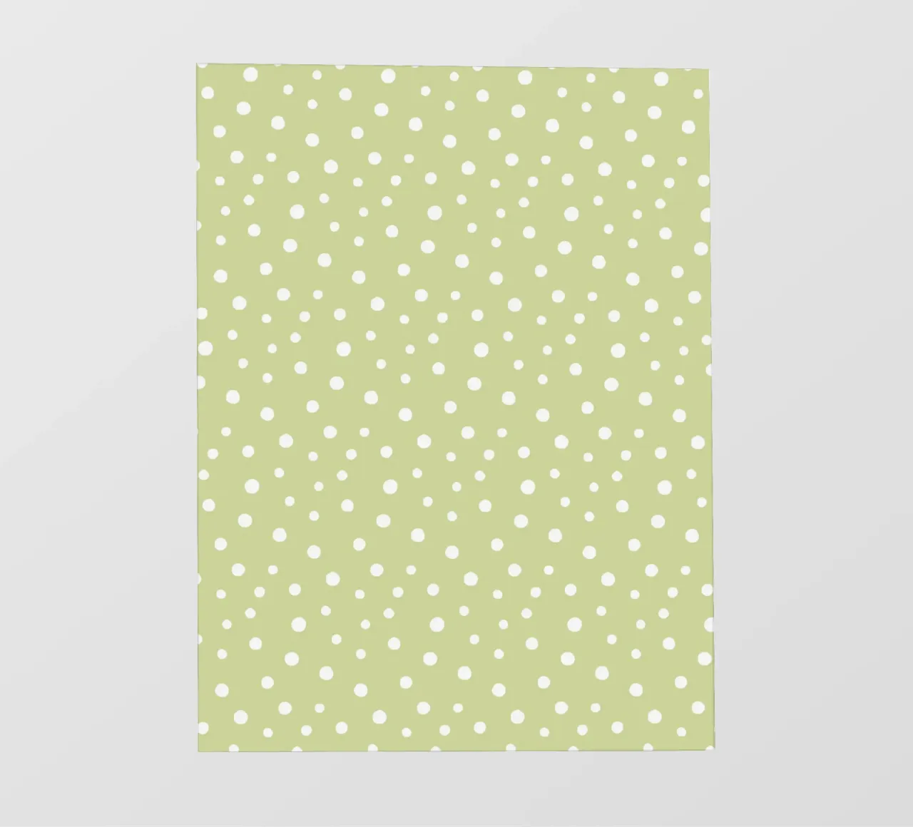 Chic Standard Disegnato a mano a pois bianchi su verde pastello telo in pvc da Beauty in Simplicity