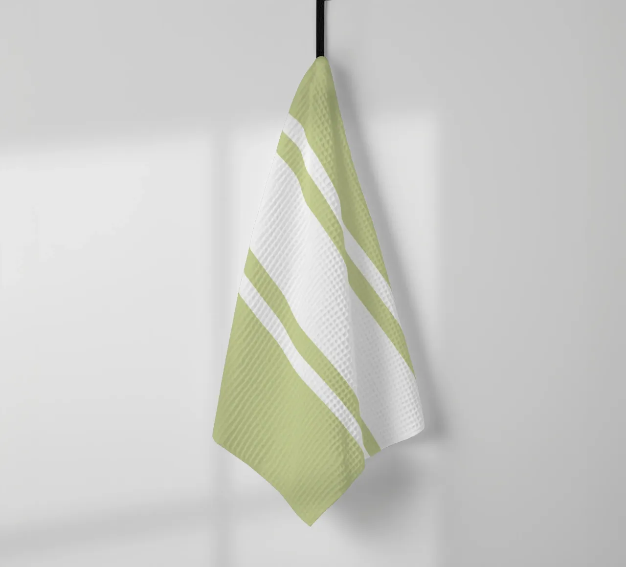 Basic Chic Scandi a righe centrate 1 | Bianco su verde tenue canovaccio da cucina da Beauty in Simplicity