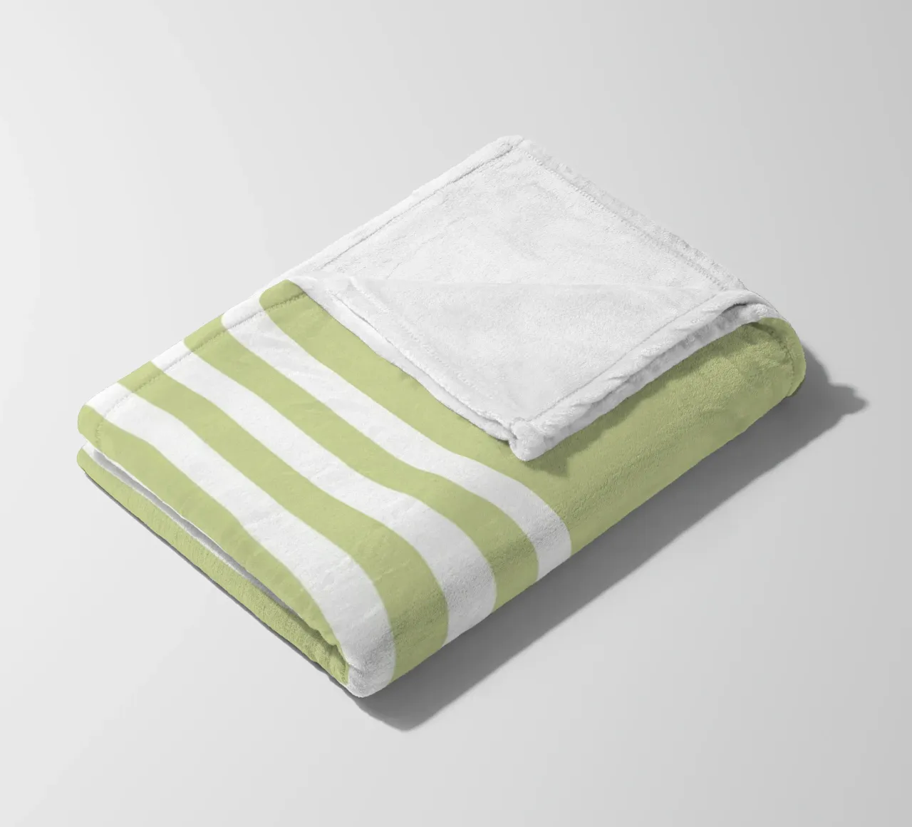 Strisce centrate Basic Scandi Chic 2 | Bianco su verde pastello coperta in pile da Beauty in Simplicity