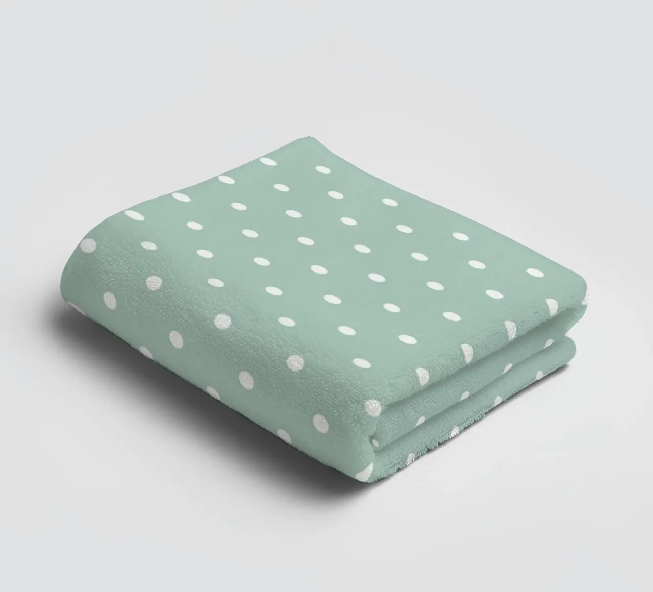 Minimal Chic Basic Classic Polka Dots | Bianco su Blu Verde asciugamano da bagno da Beauty in Simplicity