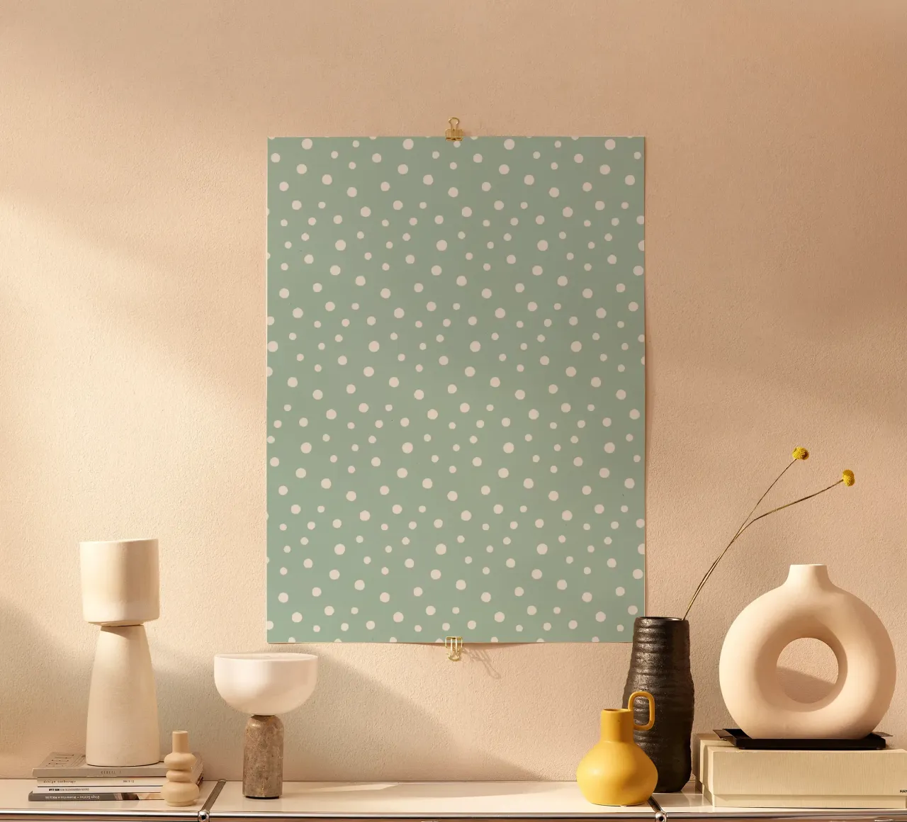 Basic Chic Hand gezeichnete Polka Dots | Weiß auf Soft Blue Green Poster mit Kunststoffrahmen von Beauty in Simplicity