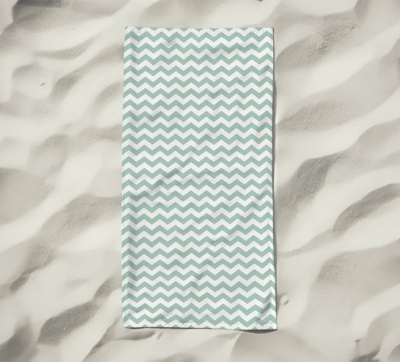 Minimal Chic Basic Chevron | Bianco e Verde Blu Soft telo mare da Beauty in Simplicity