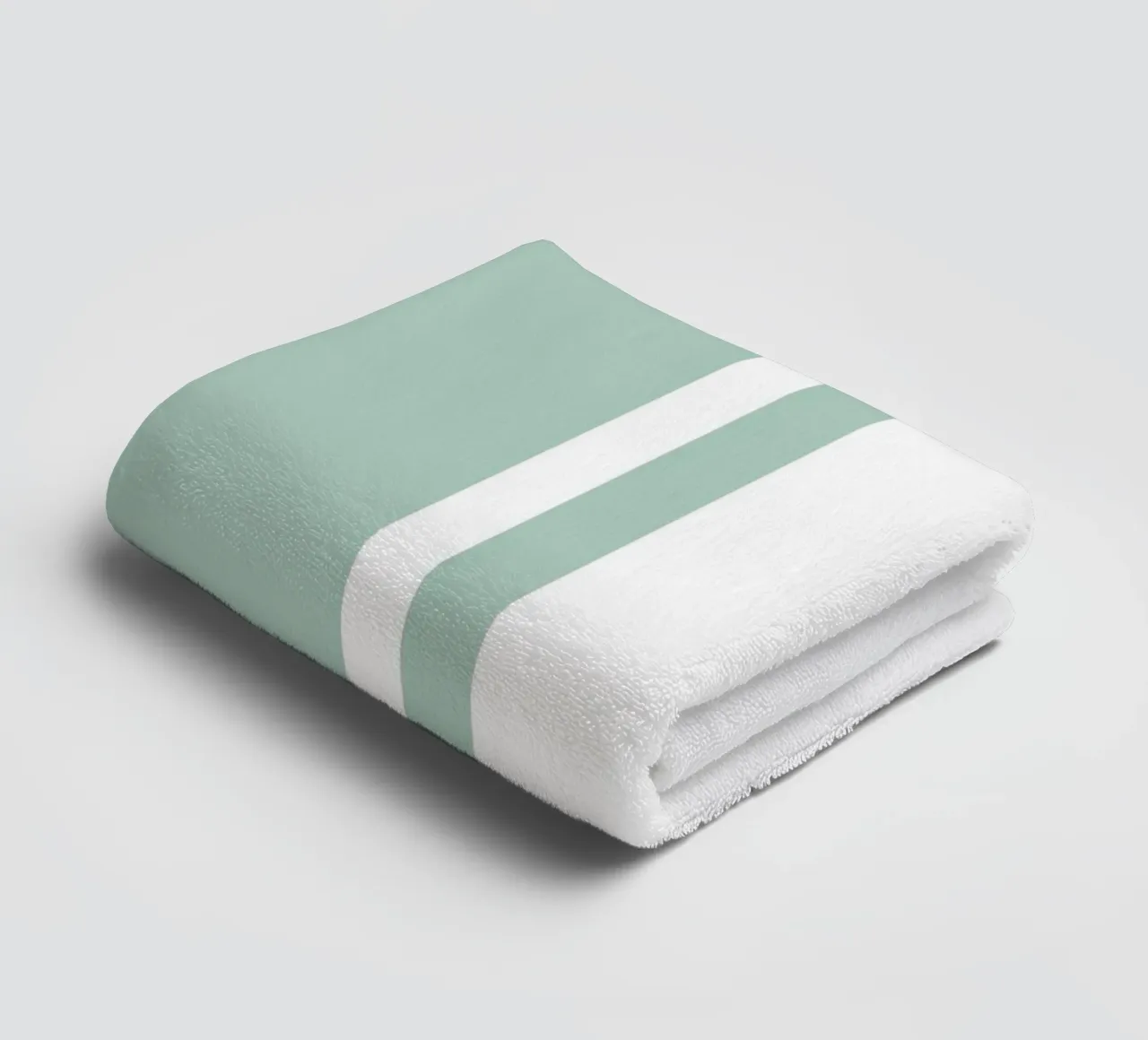 Basis Scandi Centered Stripes 1 | Wit op Zacht Blauw Groen badhanddoek van Beauty in Simplicity