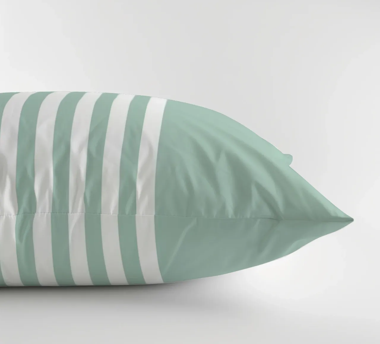 Strisce centrate Basic Scandi 2 | Bianco su blu morbido verde cuscino da Beauty in Simplicity