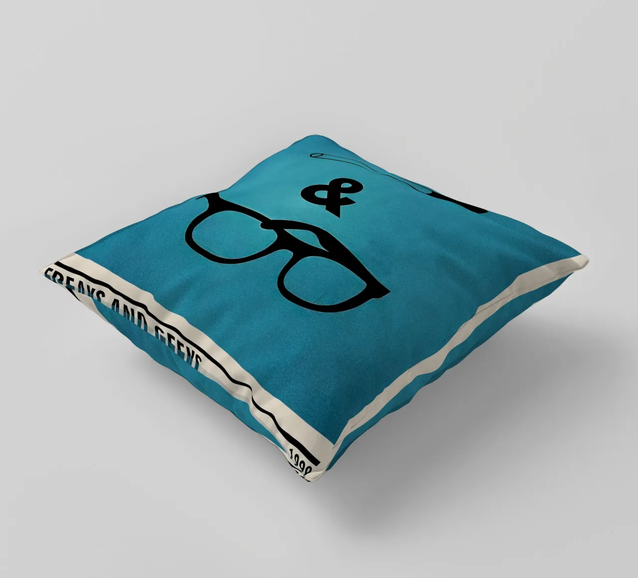 Freaks and Geeks kussen van TheArtstudio