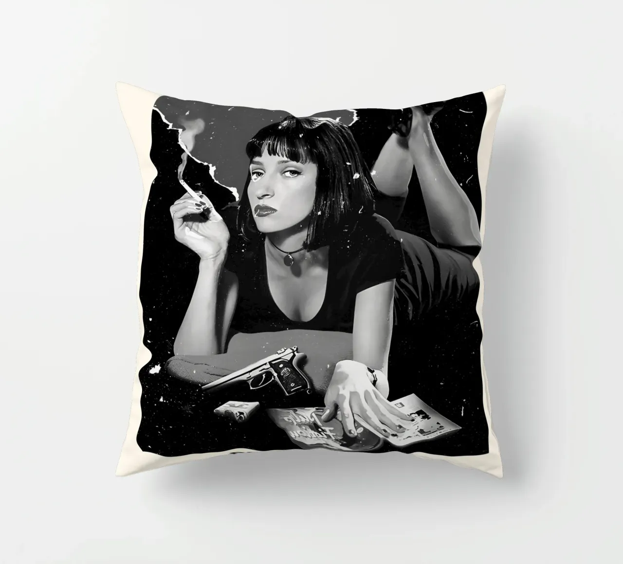 Pulp Fiction cuscino da FreeArtStudio