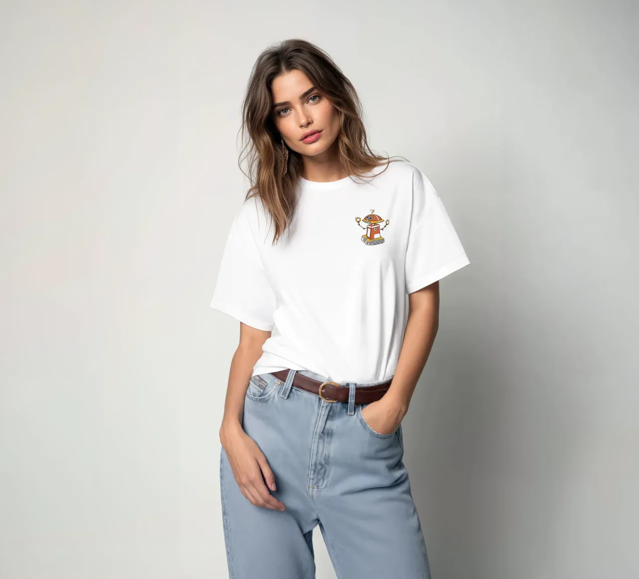 Logo RobotCity: Robot futuristico a cartoni animati t-shirt da ComfyCouture