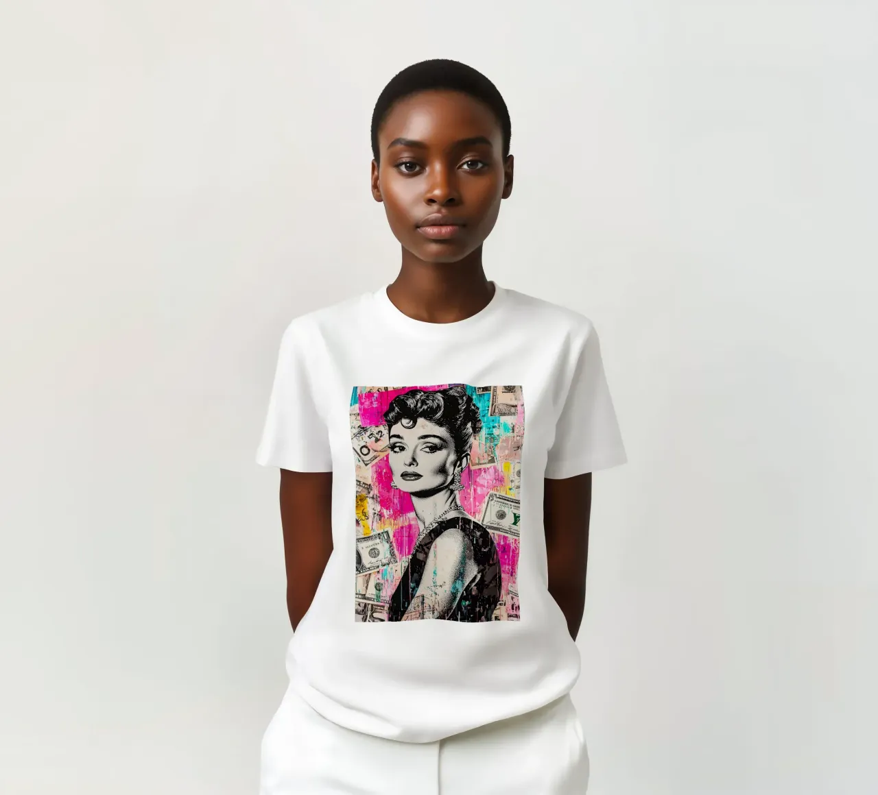 Audrey Hepburn t-shirt da FreeArtStudio
