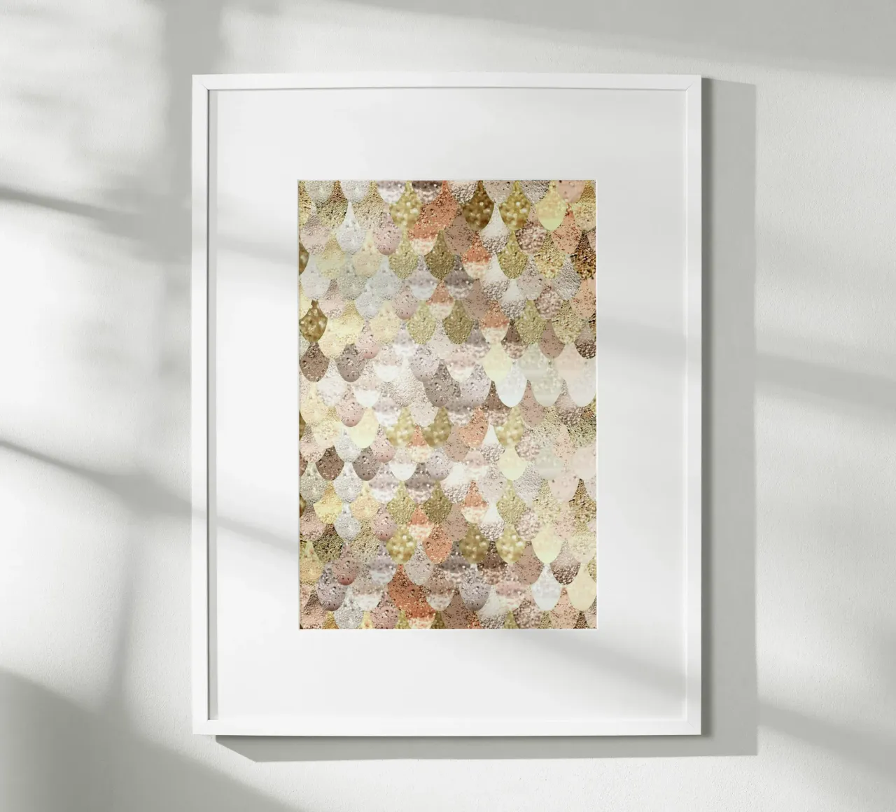 Mermaid Gold poster con telaio in plastica da Monika Strigel