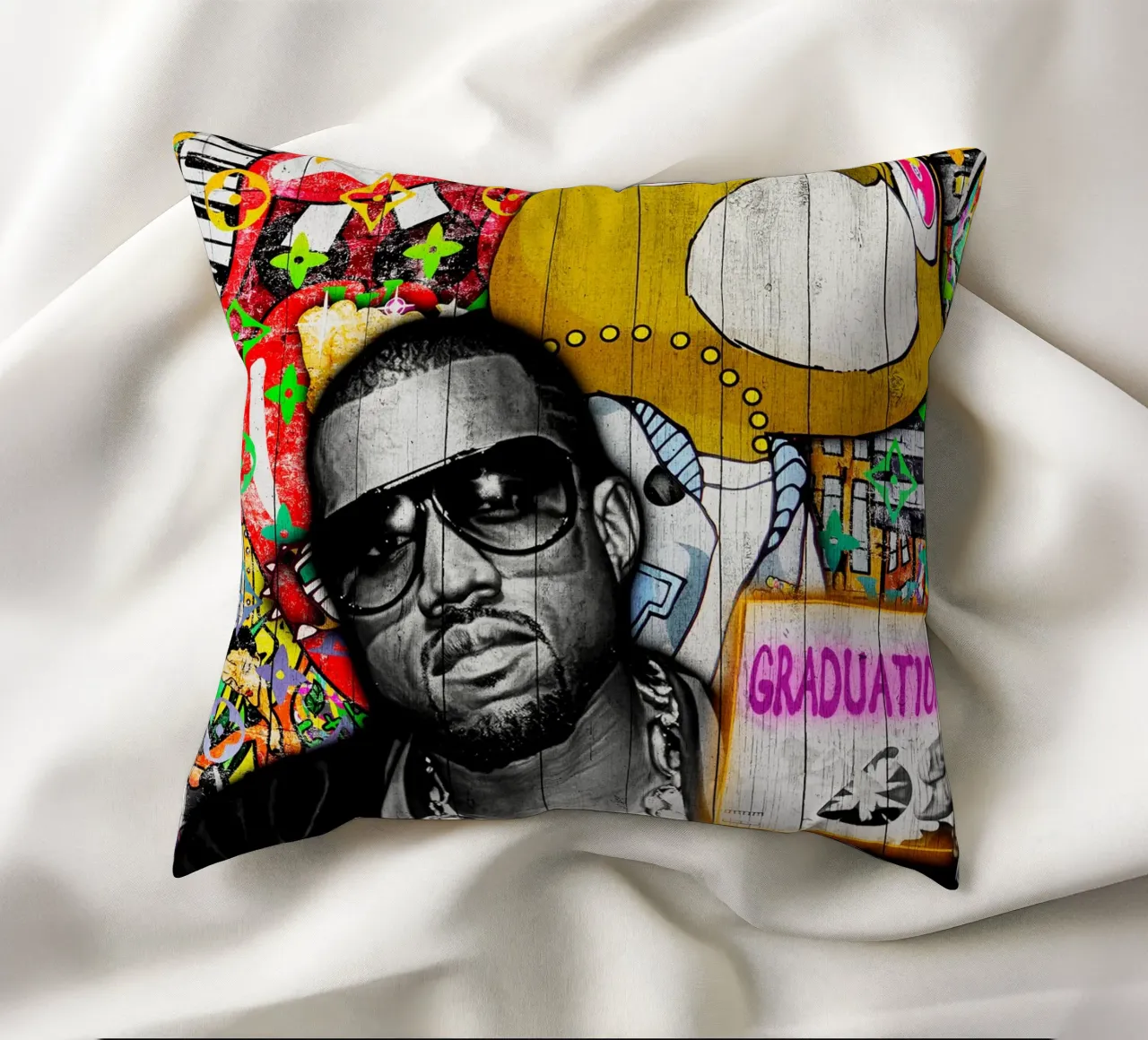 Pop Art kanye west Graduation cuscino da FreeArtStudio