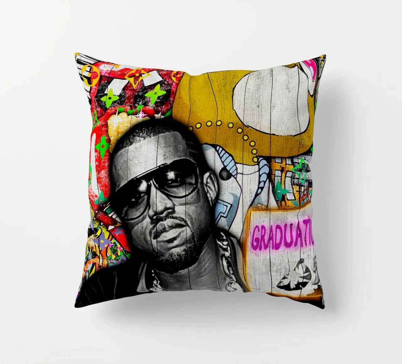 Pop Art kanye west Graduation cuscino da FreeArtStudio