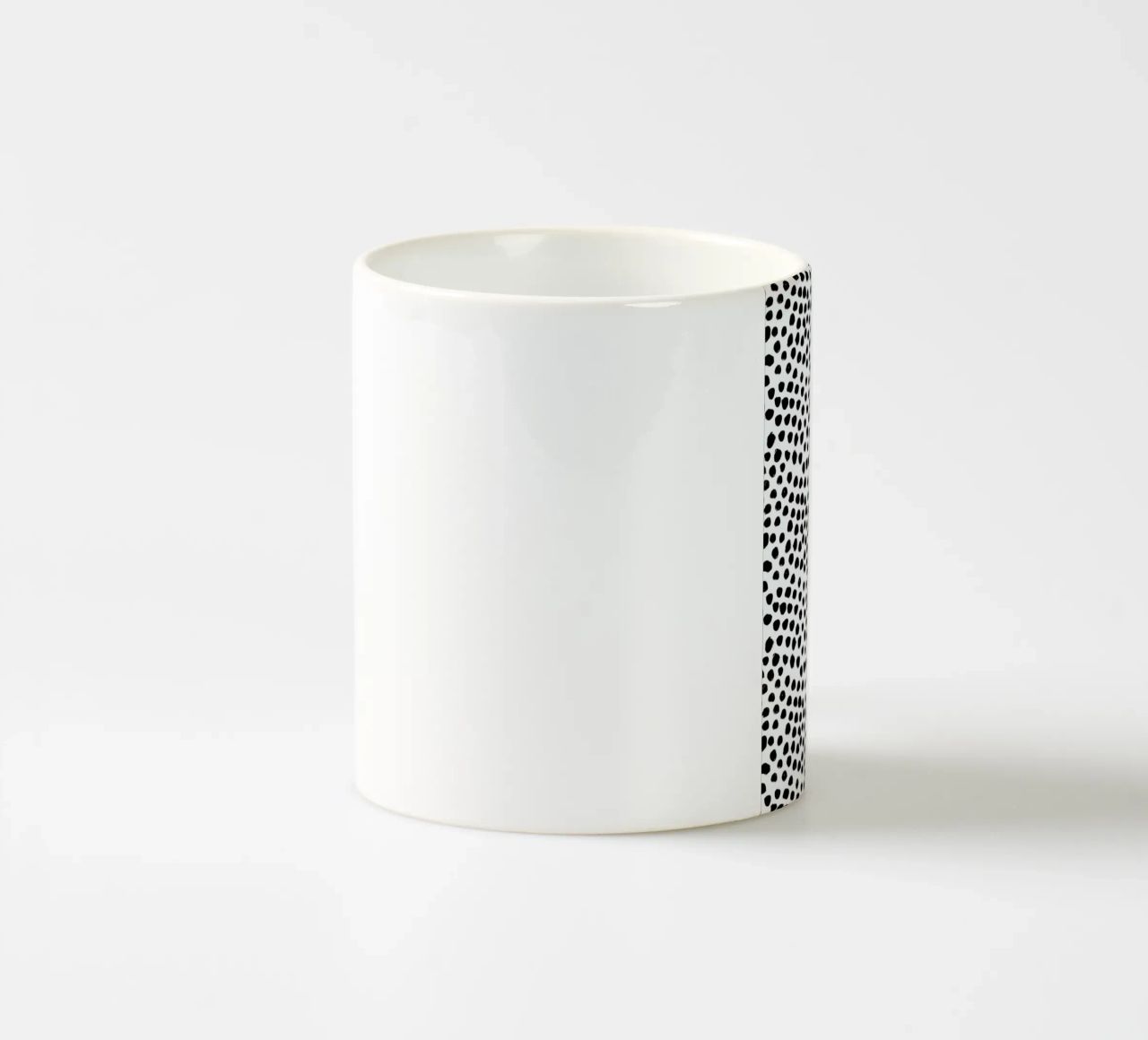 Small Dots tazza in ceramica da Niina Pechkovskaya