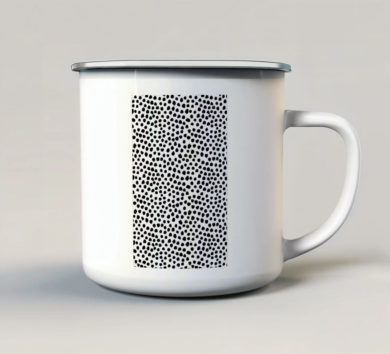 Small Dots tazza in smalto da Niina Pechkovskaya