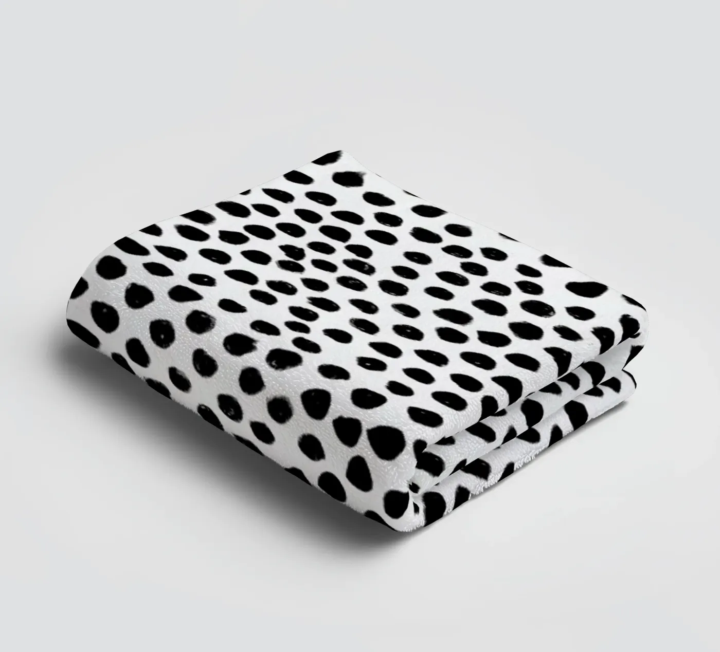 Small Dots towel by Niina Pechkovskaya