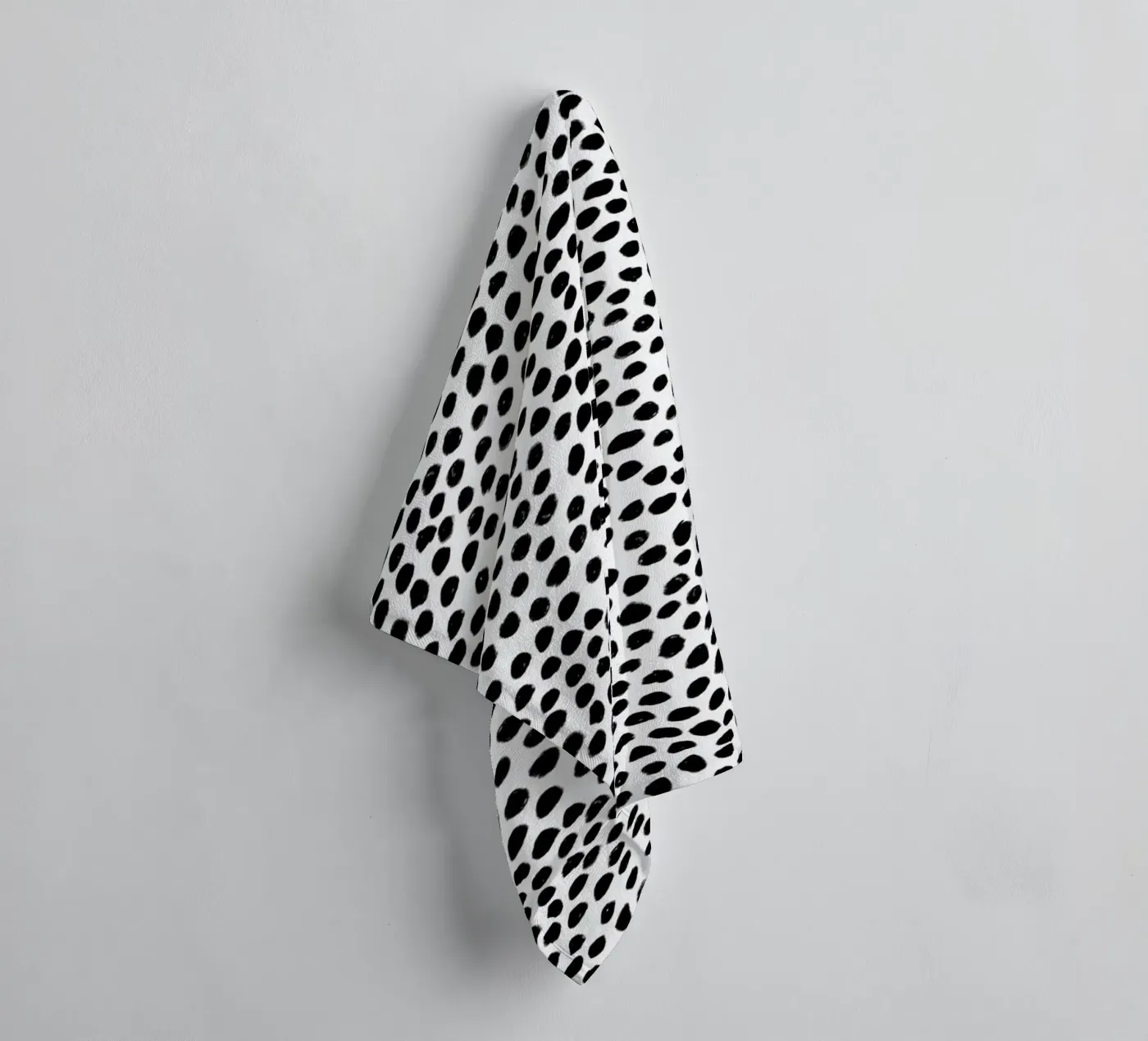 Small Dots towel by Niina Pechkovskaya
