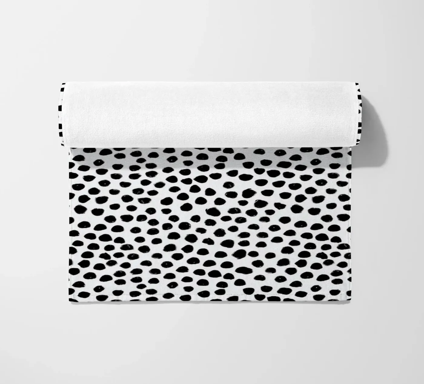 Small Dots Strandtuch von Niina Pechkovskaya