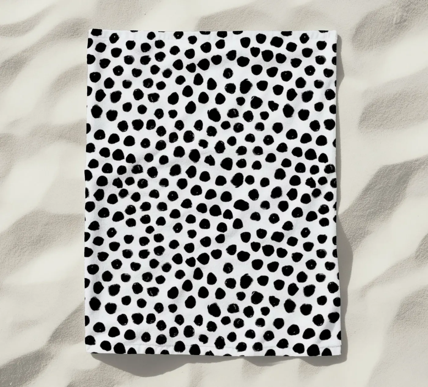 Small Dots Strandtuch von Niina Pechkovskaya