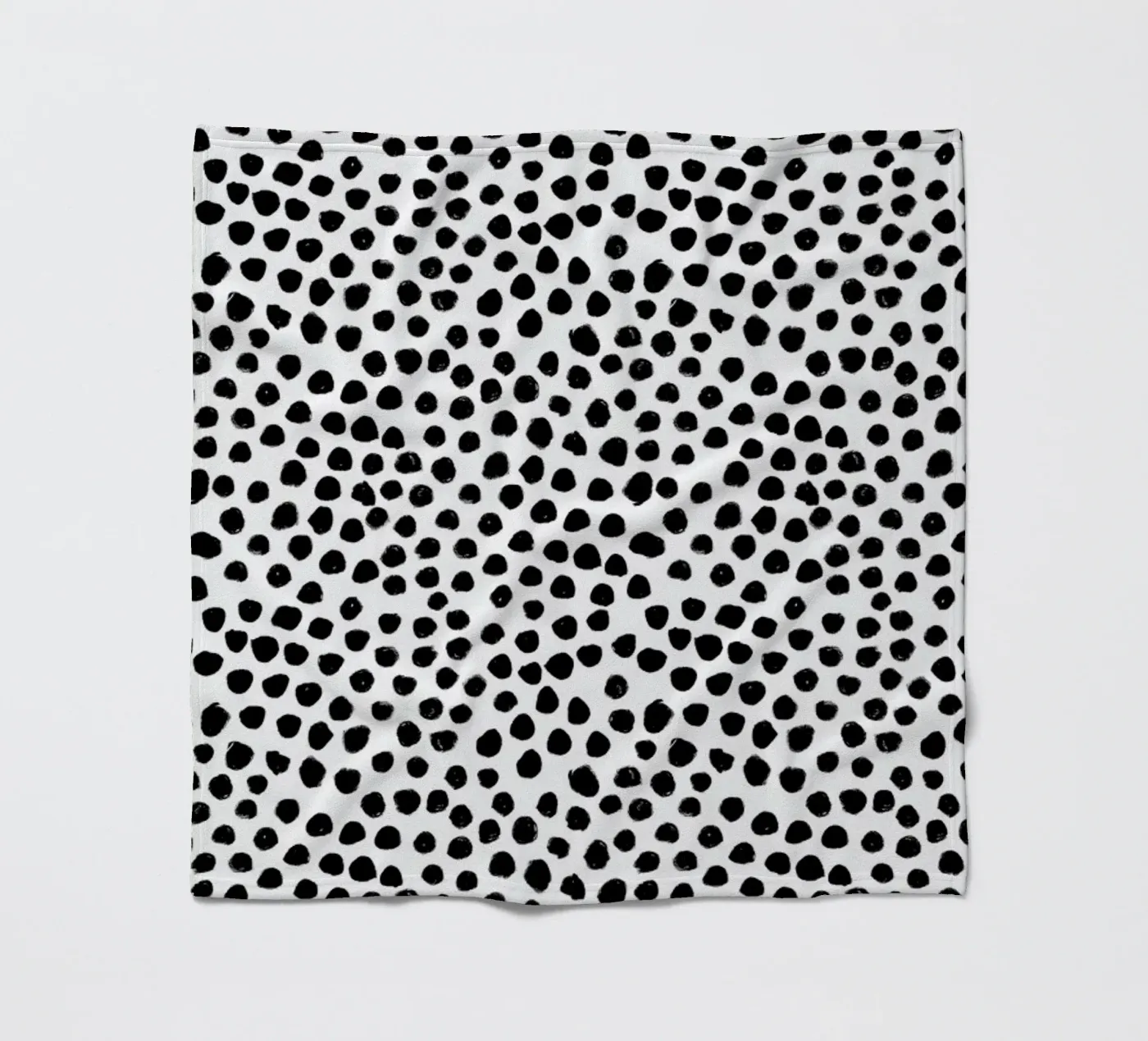 Small Dots Fleecedecke von Niina Pechkovskaya