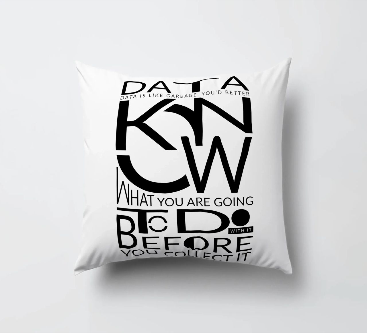 Data is like... cuscino da LIMITED EDITION LETTERS