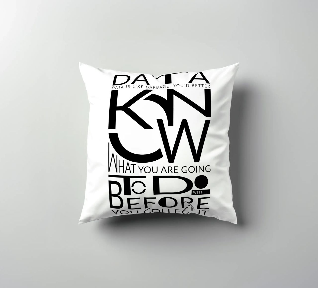 Data is like... cuscino da LIMITED EDITION LETTERS