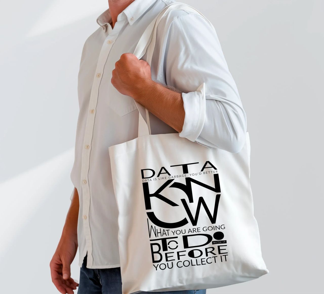 Data is like... borsa in juta da LIMITED EDITION LETTERS