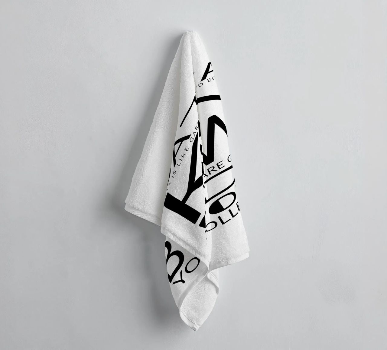 Data is like... Handtuch von LIMITED EDITION LETTERS