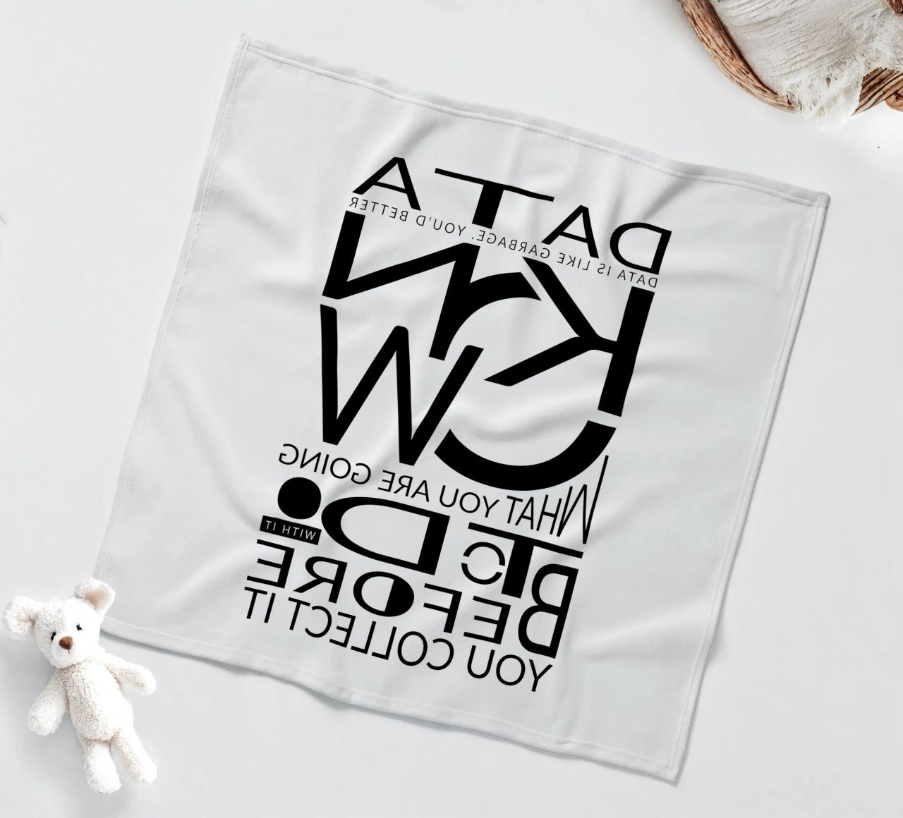 Data is like... Fleecedecke von LIMITED EDITION LETTERS