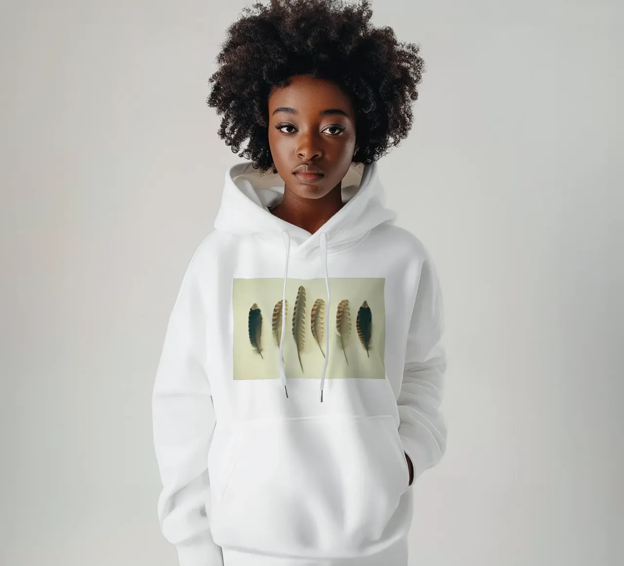 Piume #2 felpa con cappuccio da Cassia Beck Photography