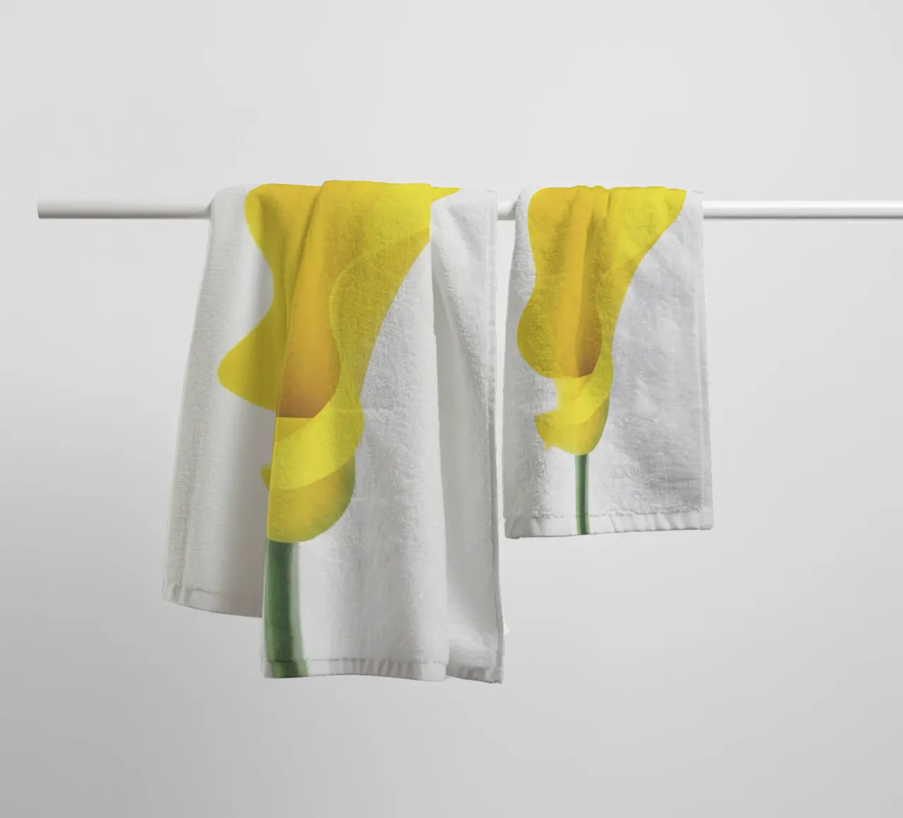 Yellow Calla Lily asciugamano da bagno da Cassia Beck Photography