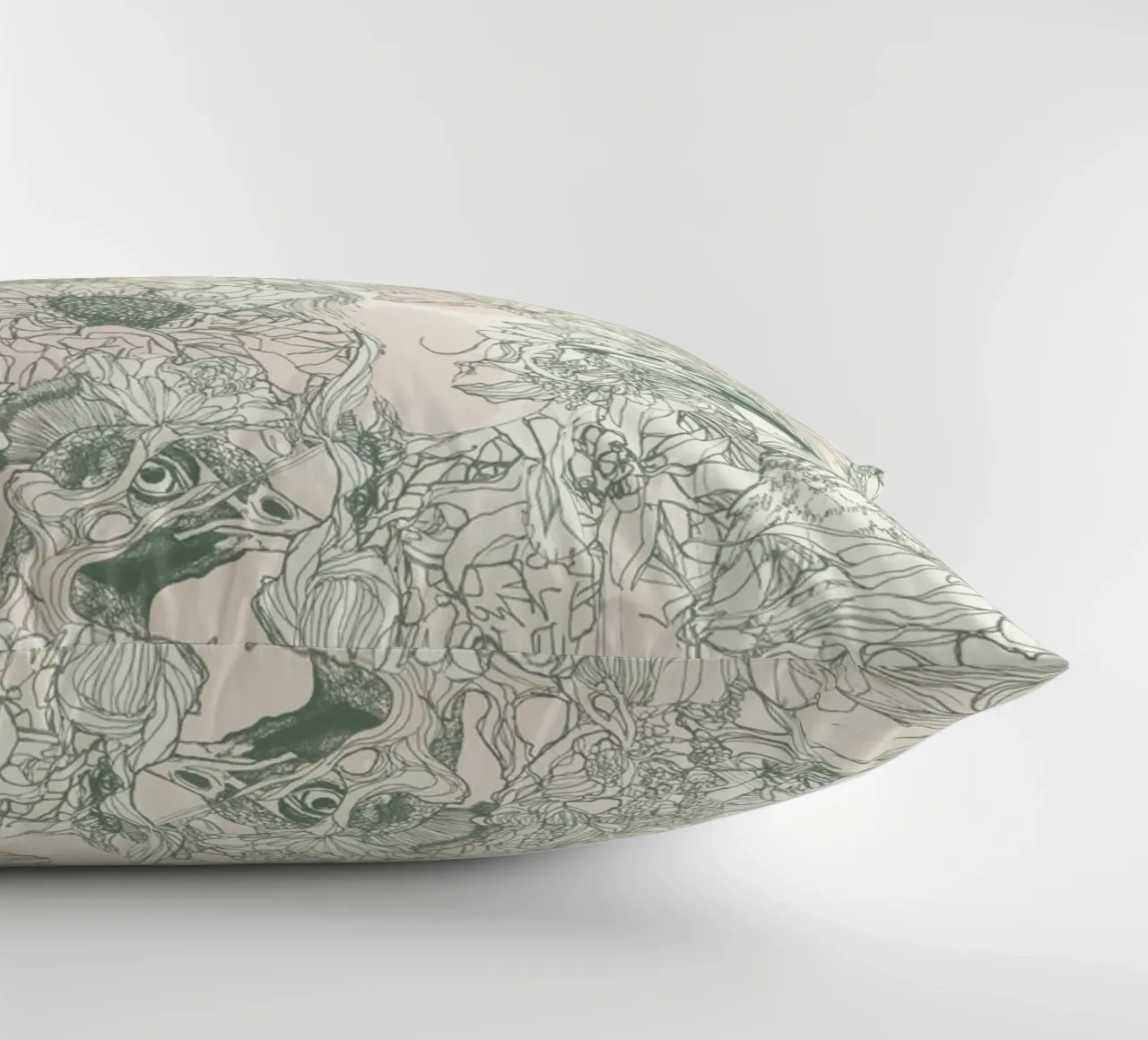 pavoni1 cuscino da Giulio Iurissevich