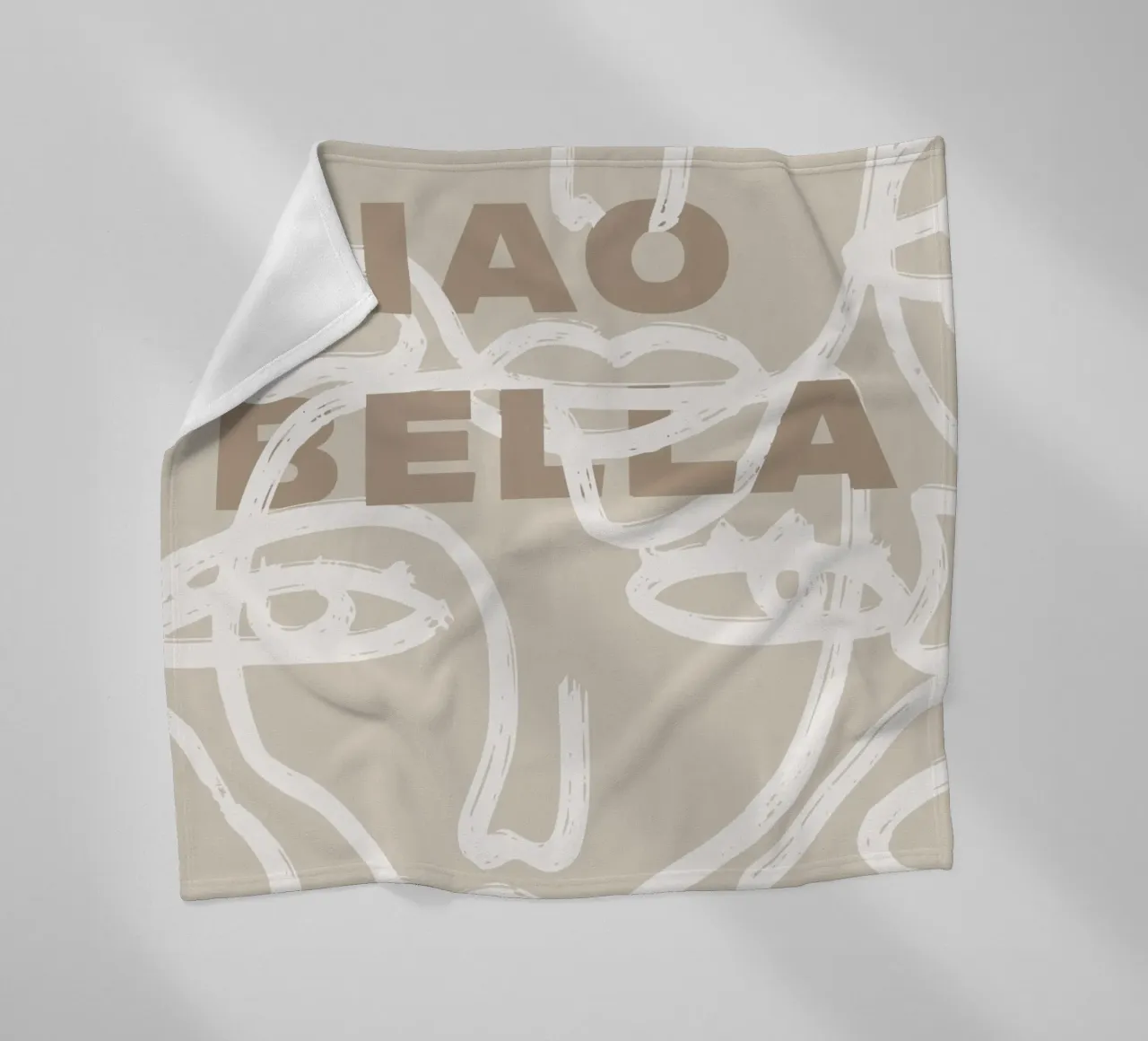 Ciao Bella - Faces Turn Beige coperta in pile da ni-ja artboutique