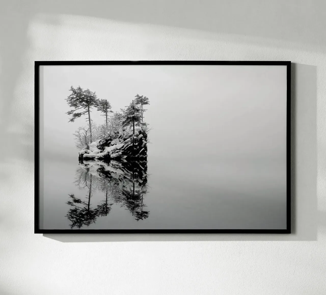 Little Island - Ikuo Iga poster con telaio in legno da Pictufy