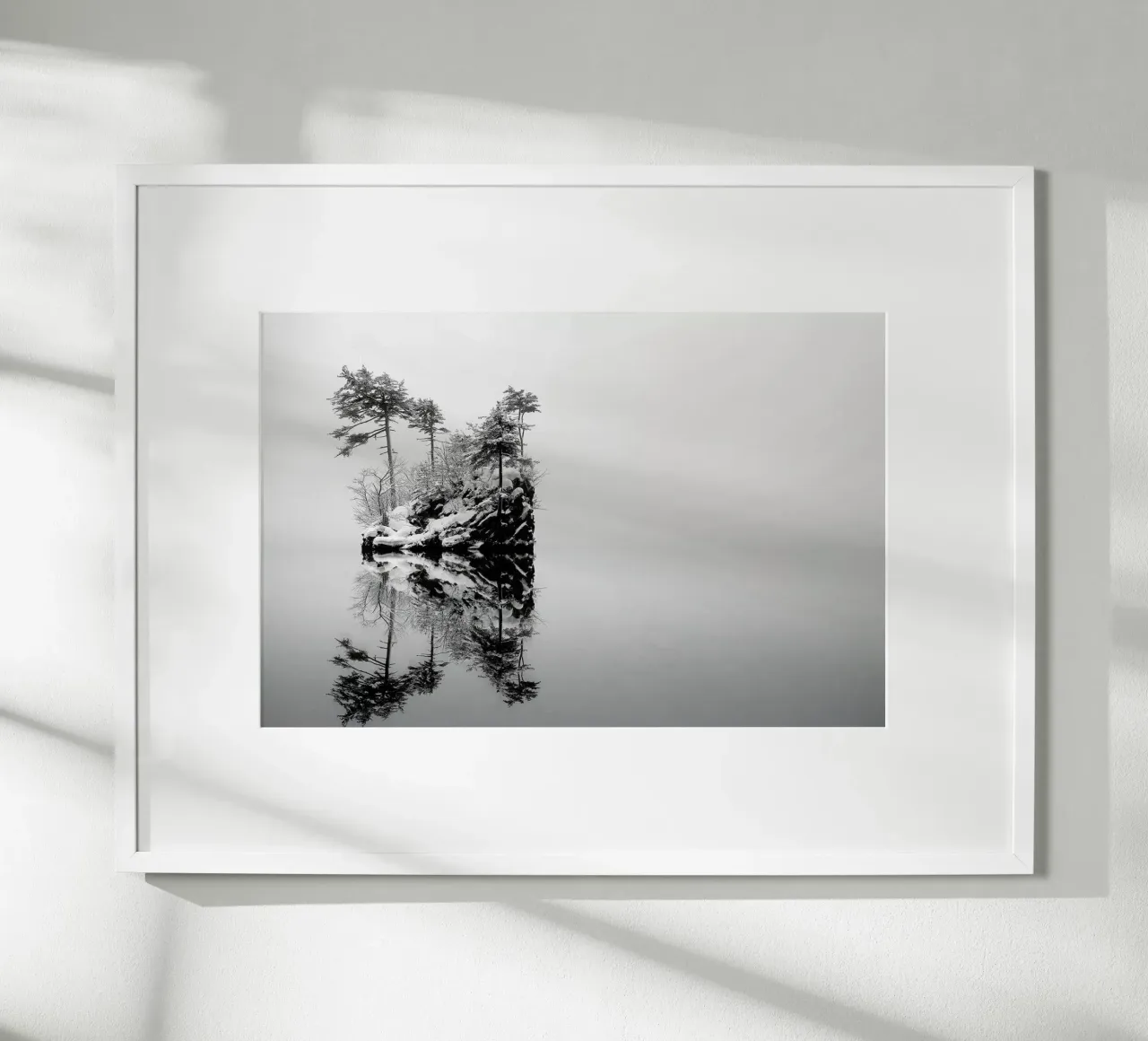 Little Island - Ikuo Iga poster con telaio in legno da Pictufy