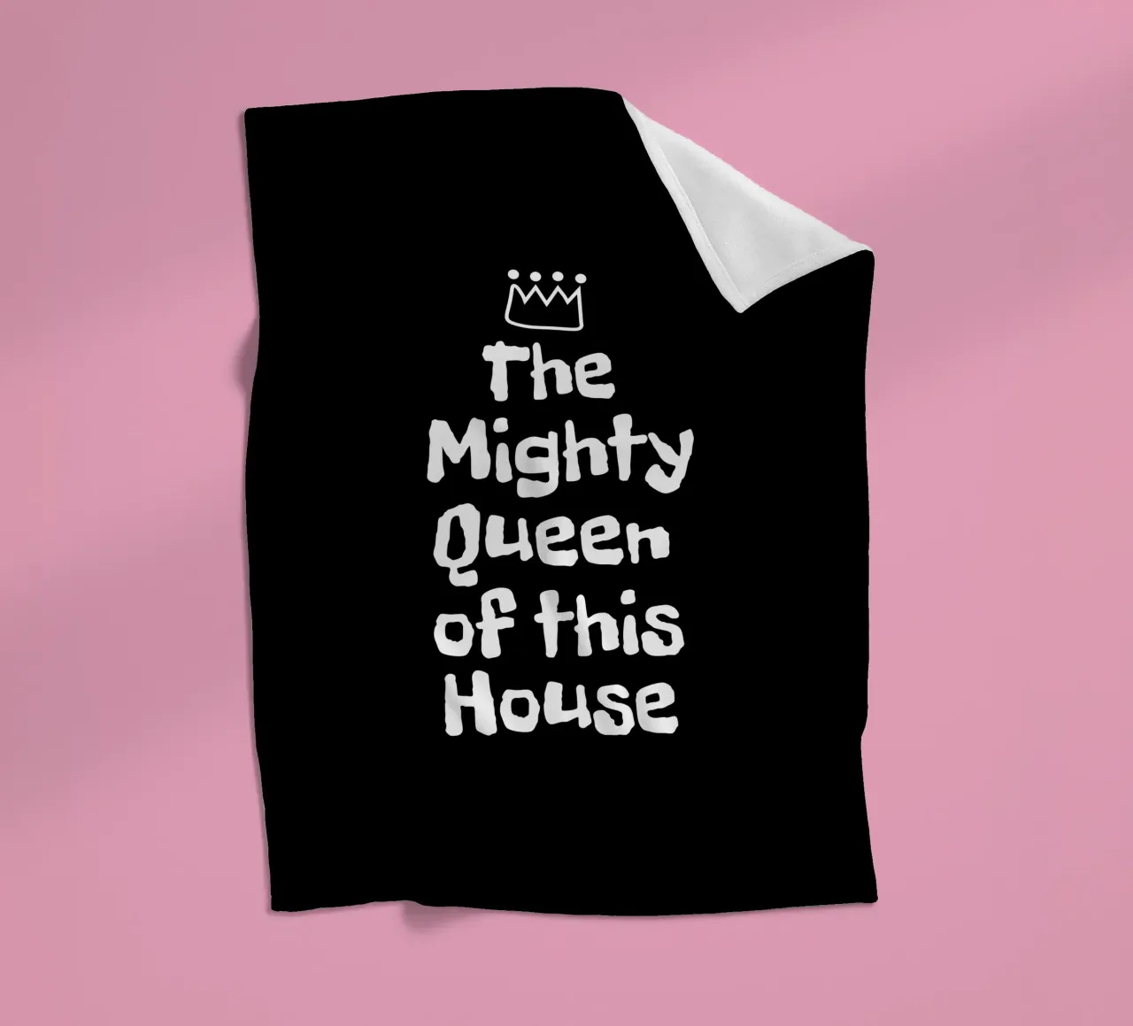 The mighty queen of this house coperta in pile da happieeagle